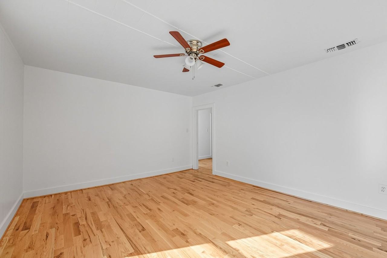 800 W Lowden St - Photo 7 of 17