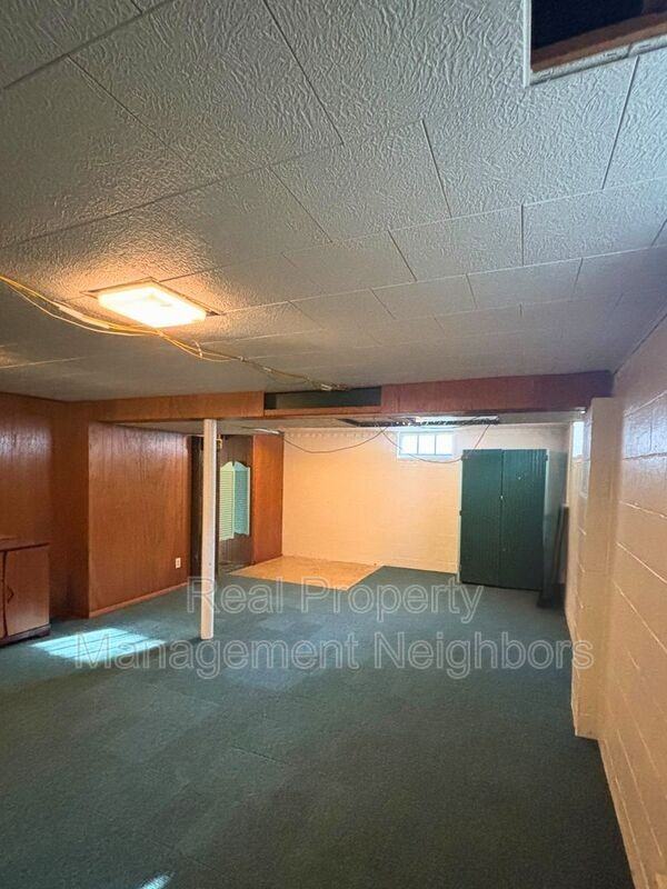 3466 Mccracken St - Photo 3 of 25