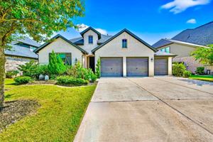 featured image of 3811 Lake Falls Dr