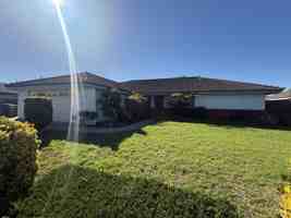 featured image of 208 Bell Ave