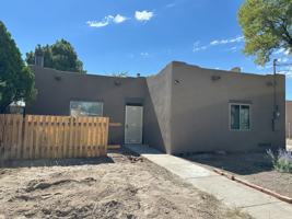 featured image of 1106 Arias Ave Nw #NA