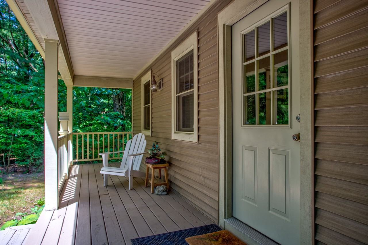 6187 Bayou Trl - Photo 2 of 25