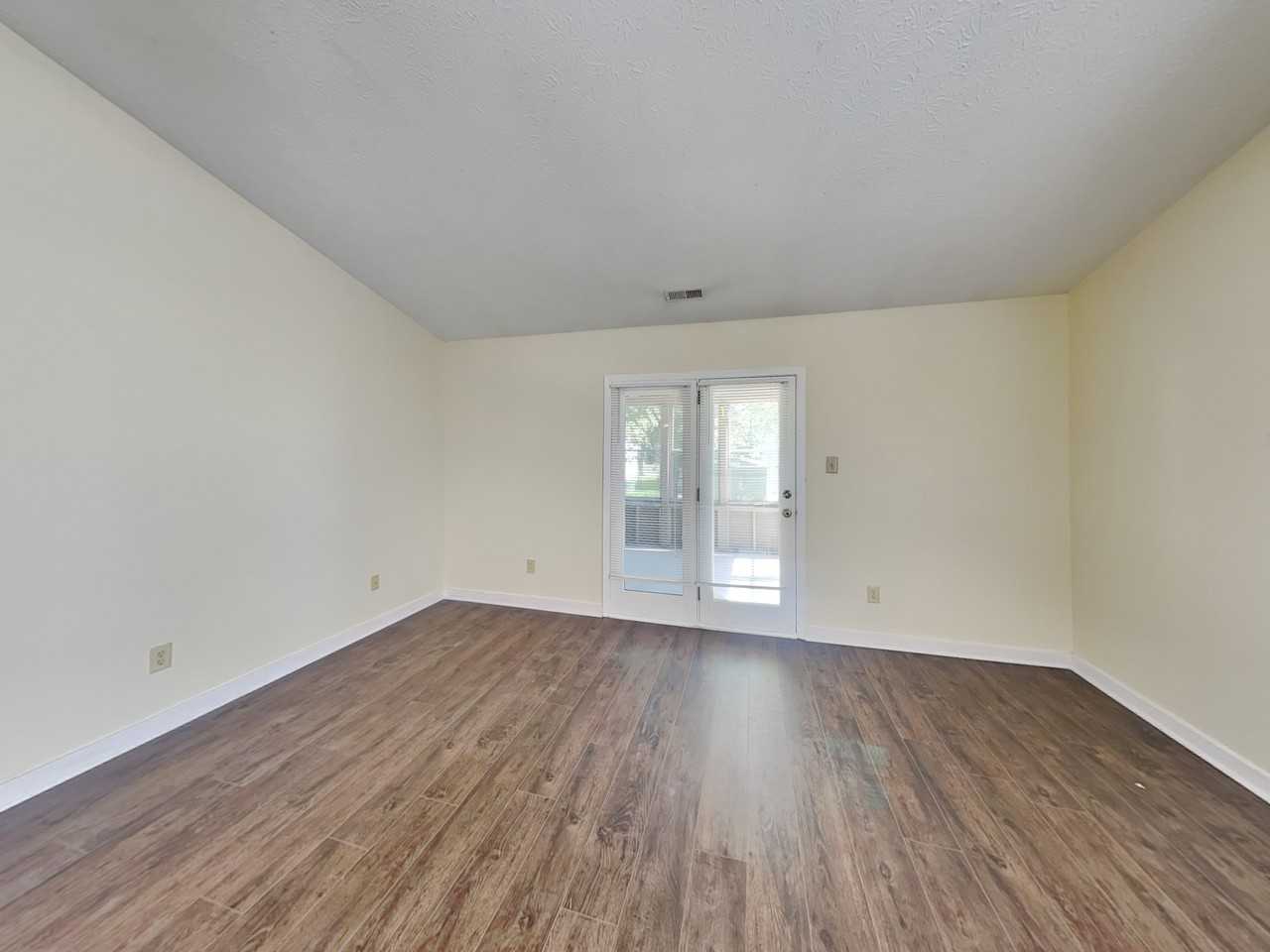 1645 Park Castle Way - Photo 2 of 19