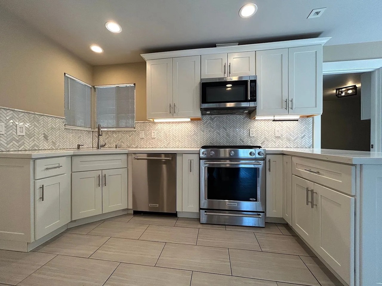 635 Rock Oak Rd - Photo 2 of 23