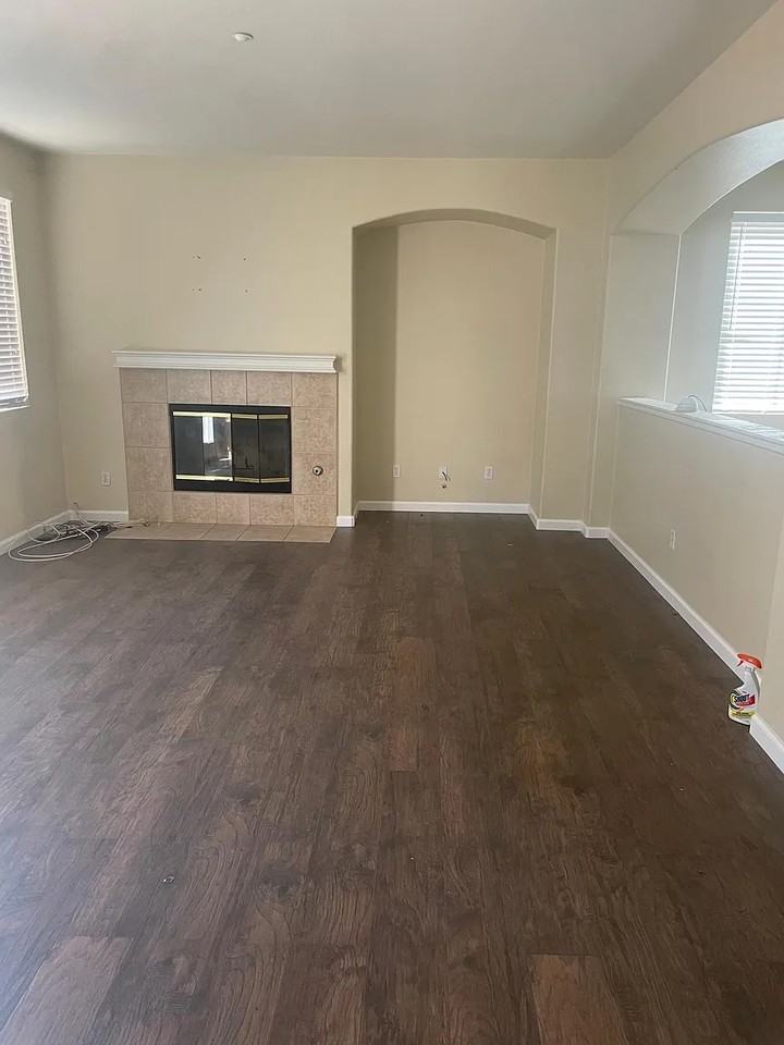 7473 Foxfire Ln - Photo 3 of 12