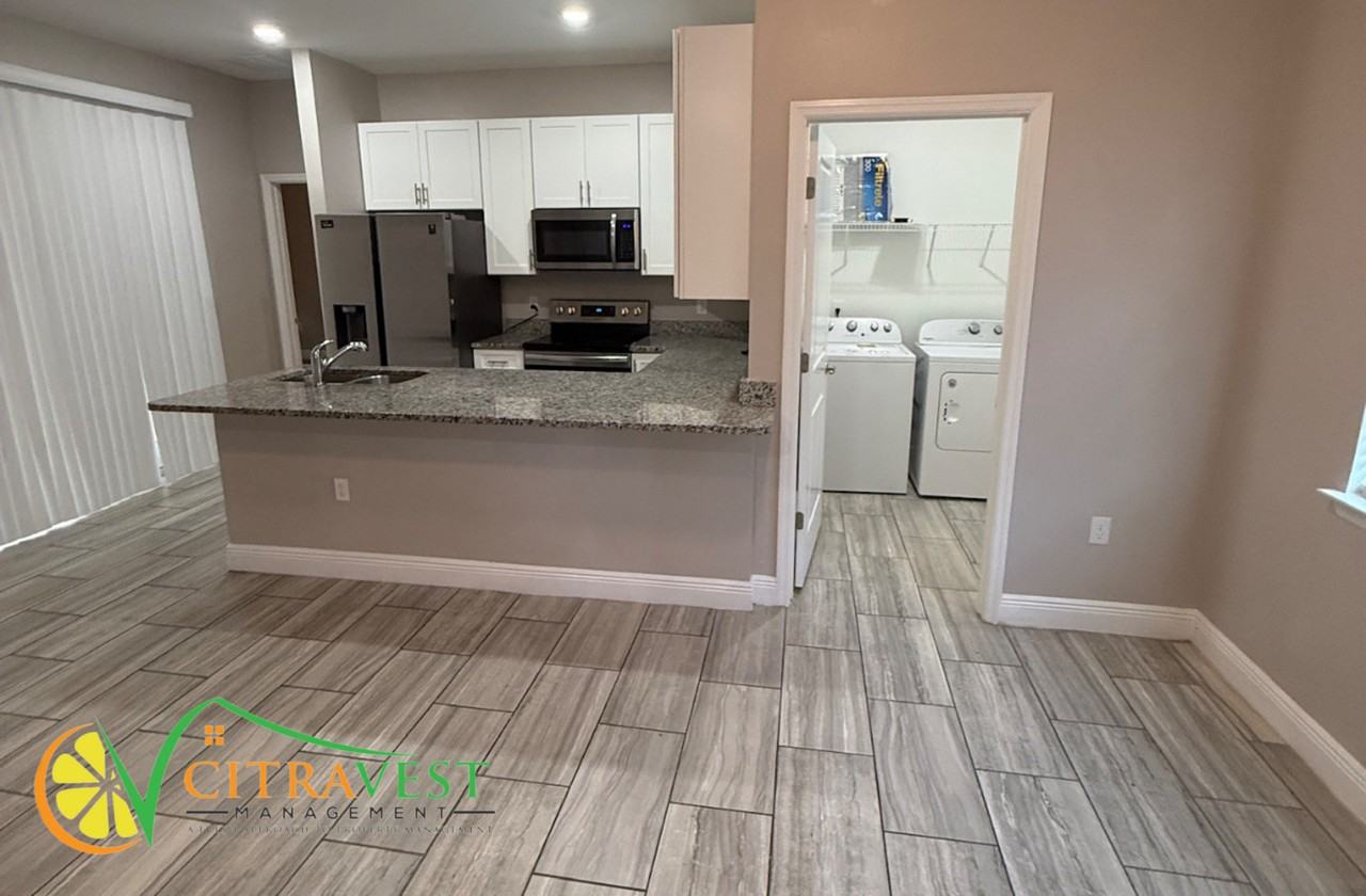 1873 Manitoba Ct - Photo 3 of 13