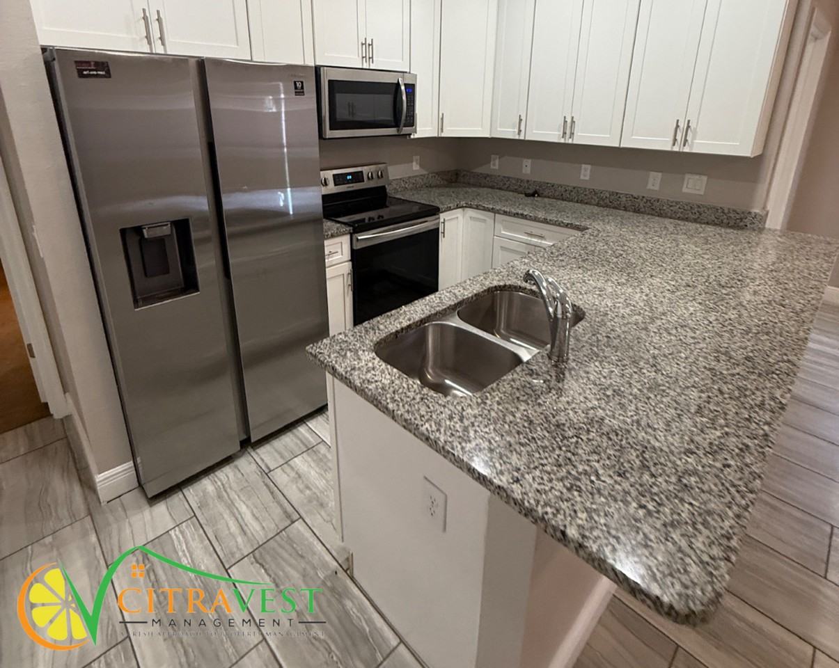 1873 Manitoba Ct - Photo 4 of 13