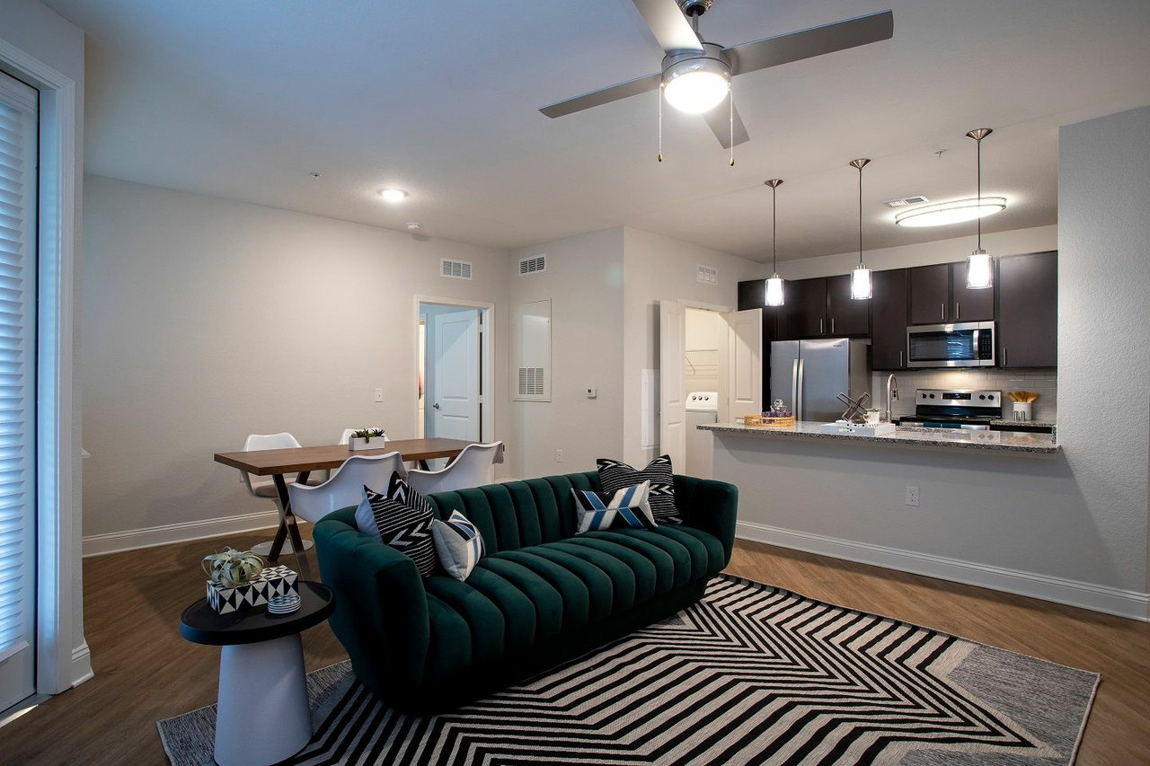 500 East - Photo 5 of 26