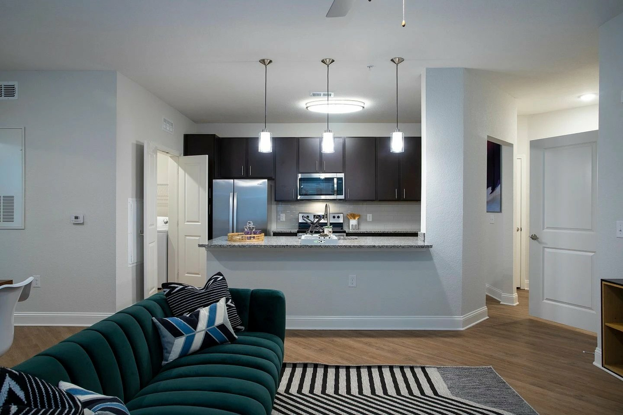 500 East - Photo 6 of 26