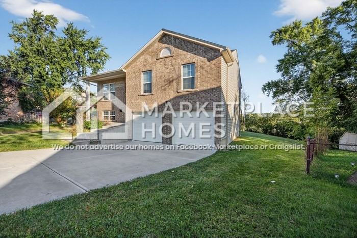 3518 Alpha Ct - Photo 2 of 34