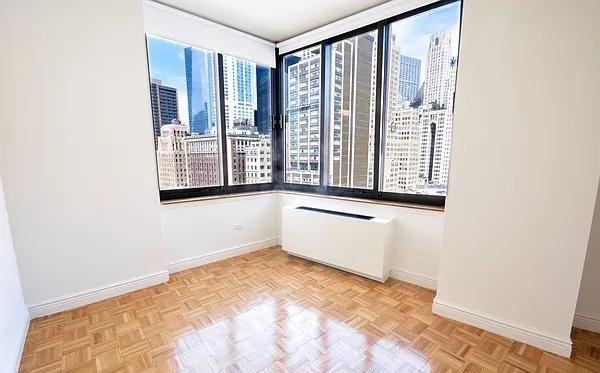 Battery Pl #24H - Photo 4 of 7