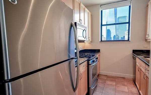 Battery Pl #24H - Photo 5 of 7