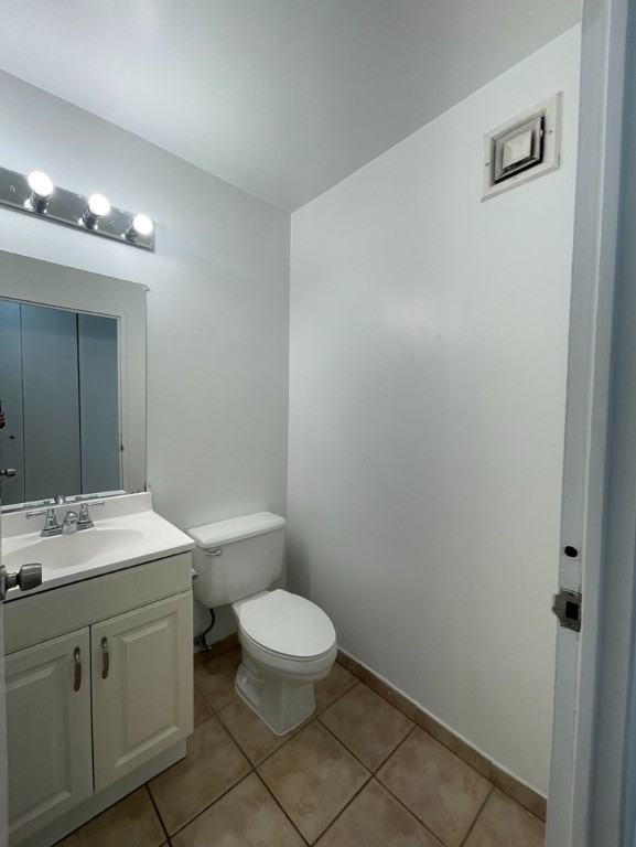 E 27th St #17 - Photo 6 of 7