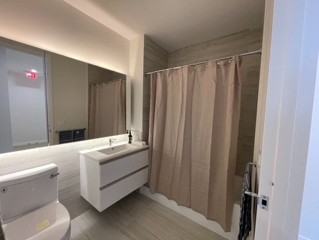 Broad St #2505 - Photo 4 of 5