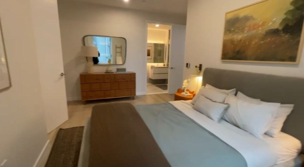 Broad St #1706 - Photo 3 of 7