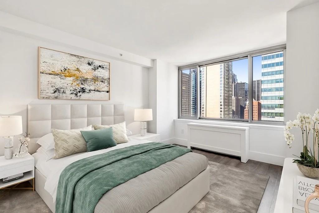 W 47th St #16 - Photo 2 of 6