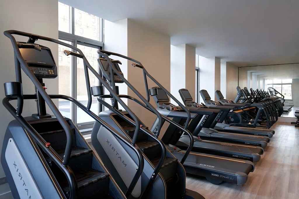 W 47th St #16 - Photo 6 of 6