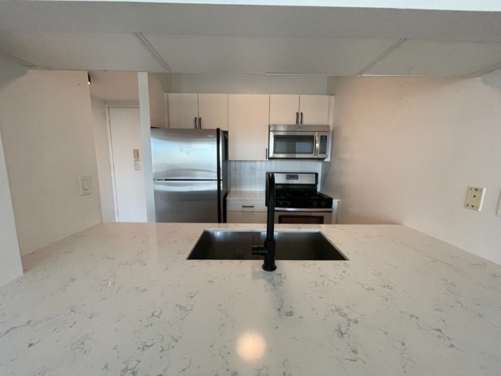 W 30th St #801 - Photo 5 of 8