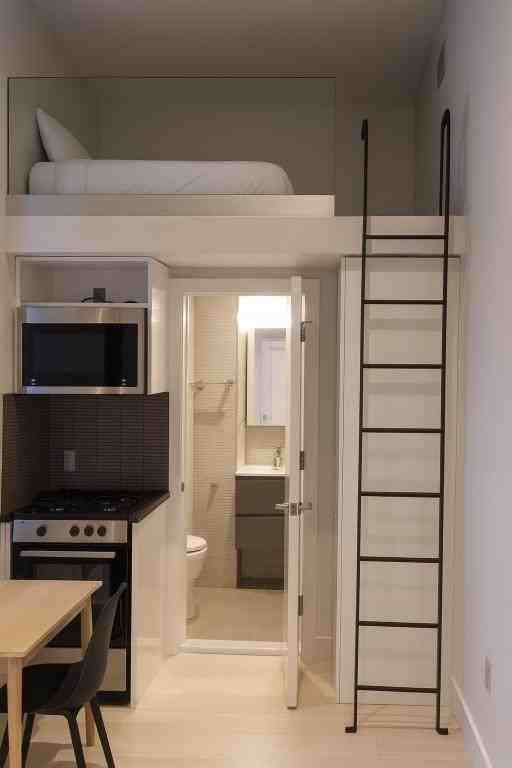 W 51st St #EC - Photo 2 of 4