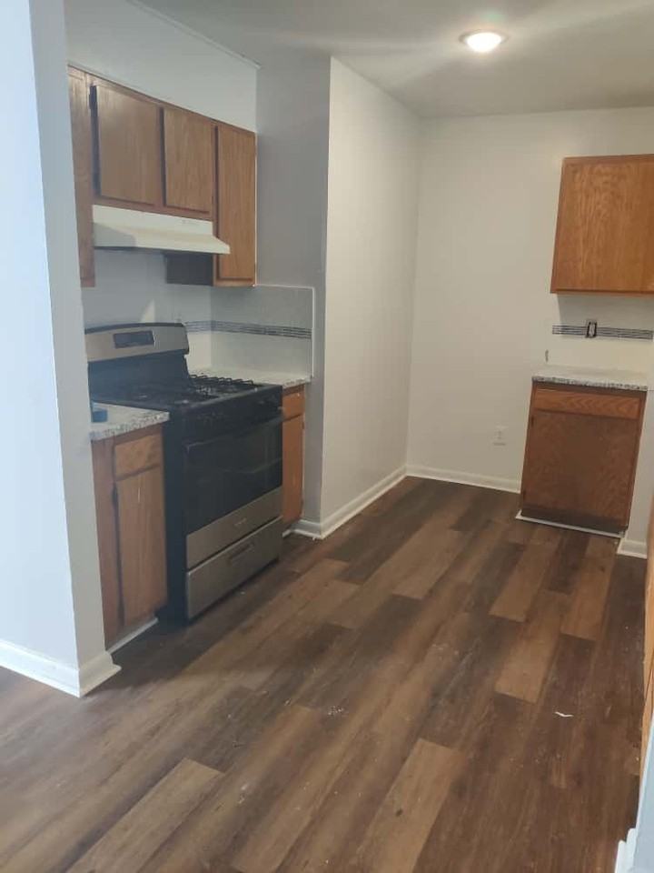 891 North 41st Street - Photo 4 of 10