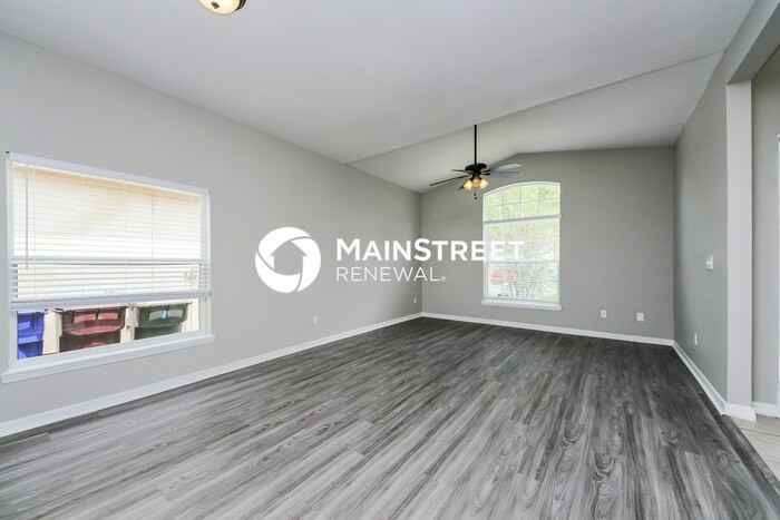 2104 Justice Ln - Photo 3 of 16