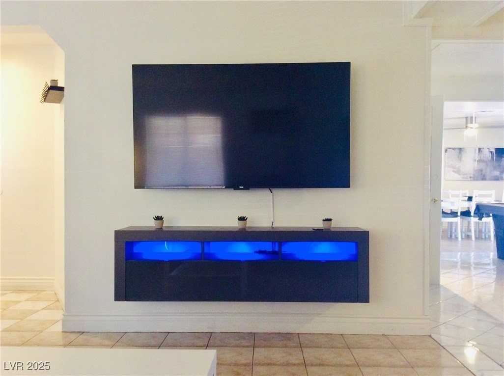 5108 Wilbur St - Photo 4 of 40