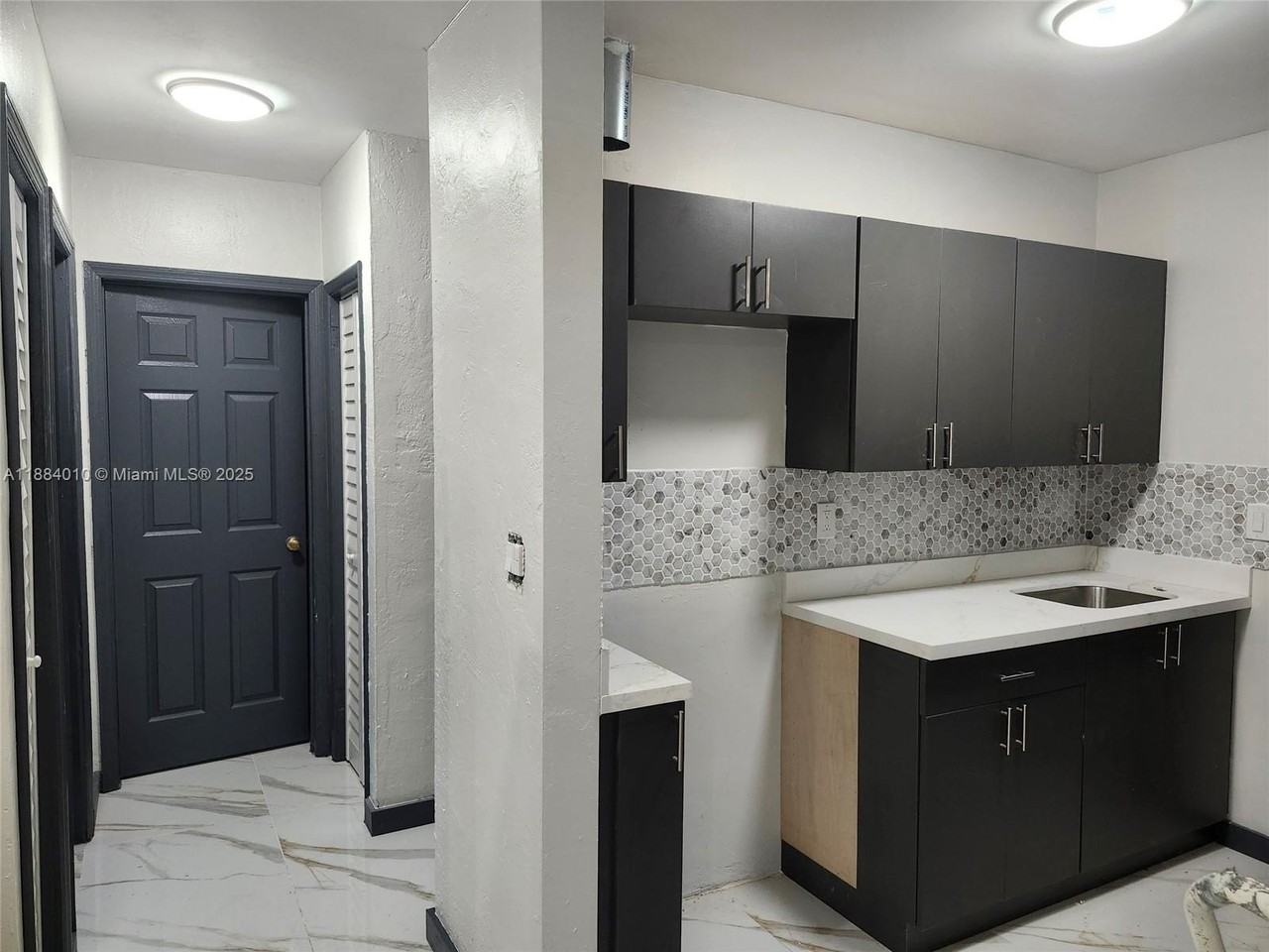 184 Nw 58th St #184 - Photo 5 of 6