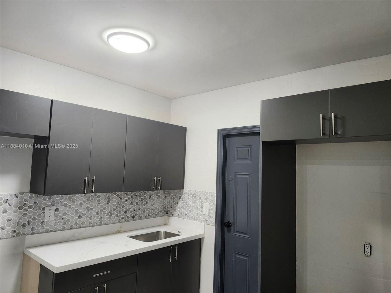 184 Nw 58th St #184 - Photo 6 of 6