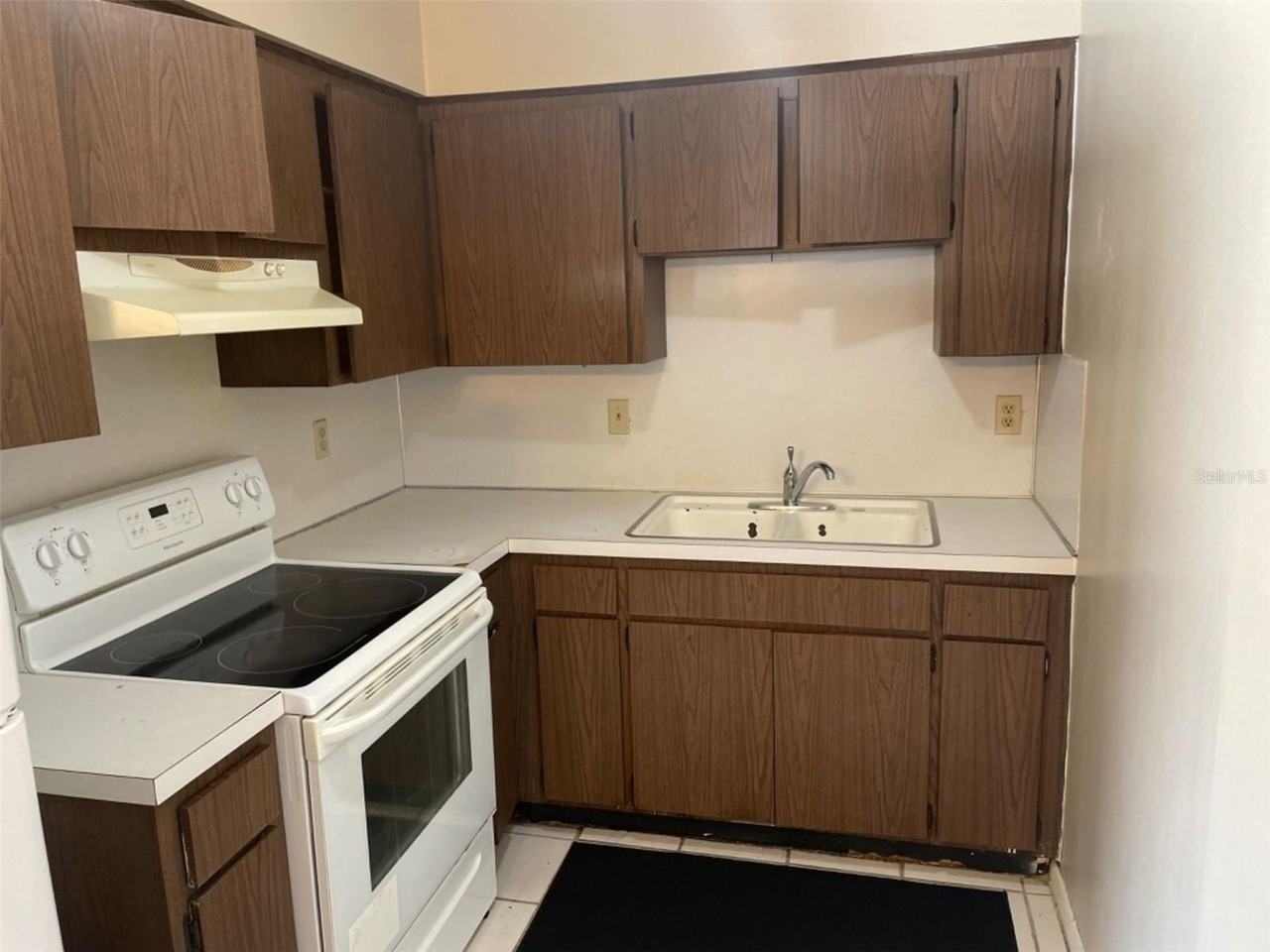 1100 70th St N #3 - Photo 5 of 12