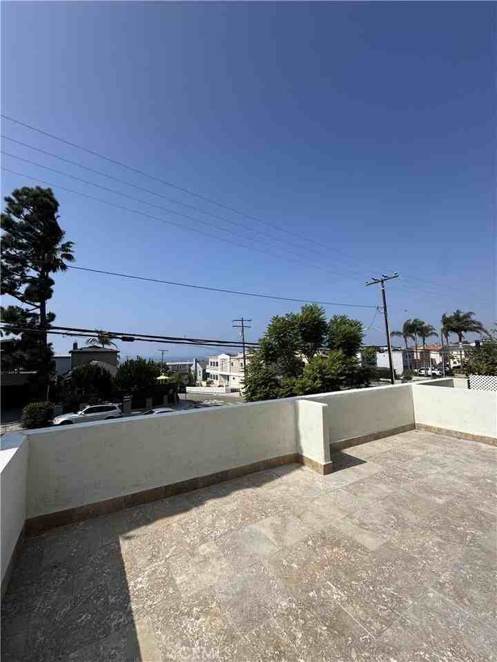 1734 Prospect Ave #B - Photo 6 of 30