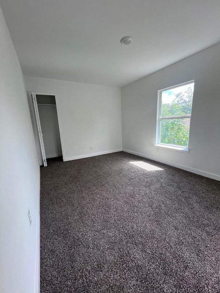 224 W PYRON - Photo 5 of 23