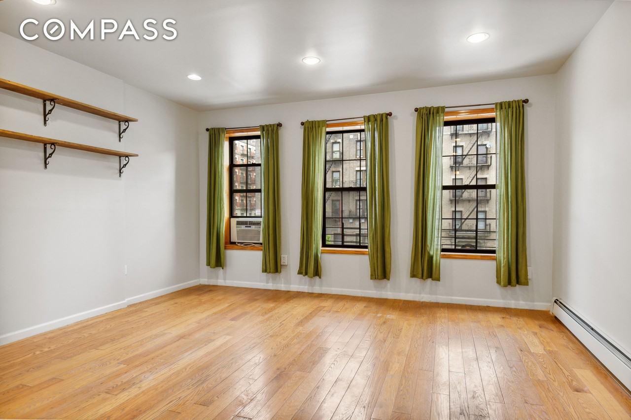 530 W 175th St #2 - Photo 2 of 11