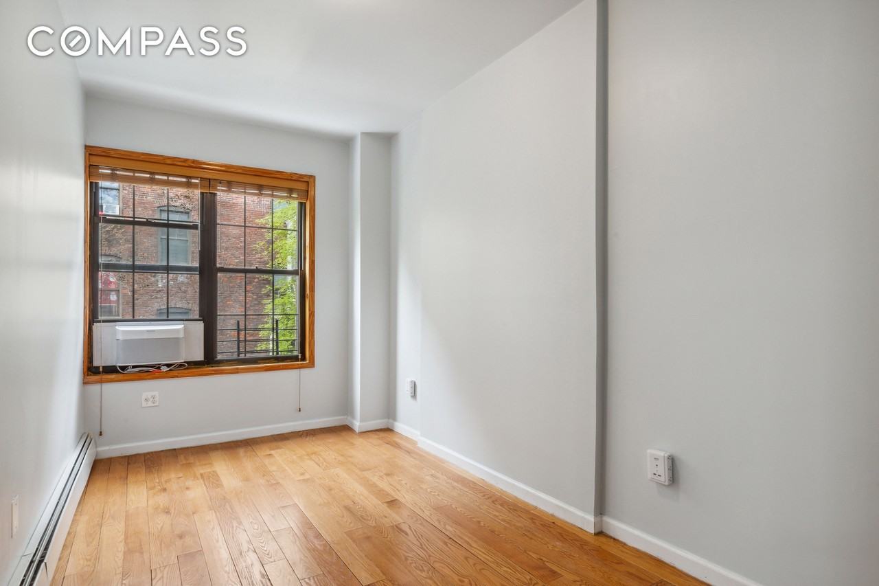 530 W 175th St #2 - Photo 7 of 11