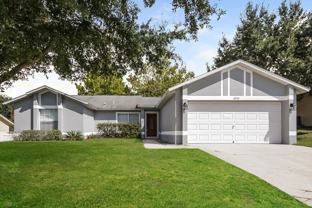 12110 Woodglen Cir - Photo 1 of 1