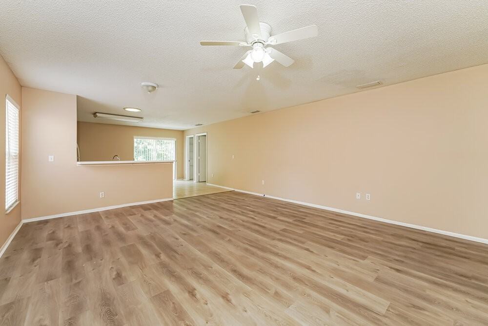 3119 Holland Dr - Photo 4 of 16