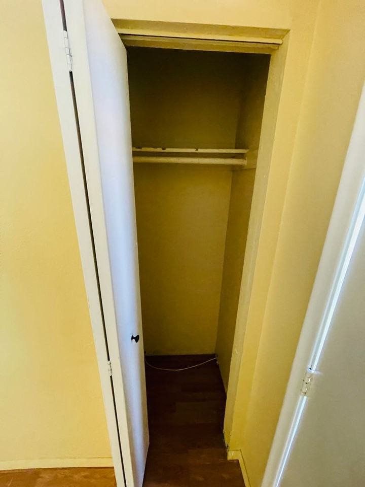 330 E Corona Rd #1103 - Photo 5 of 18