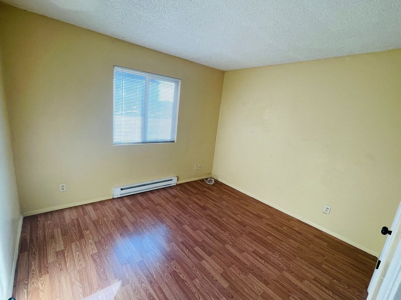 330 E Corona Rd #1103 - Photo 7 of 18