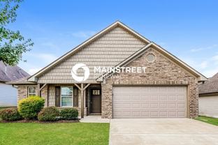 1081 Deerwood Cir - Photo 1 of 1