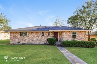 944 West Pleasant Run Road - Photo 1 of 1