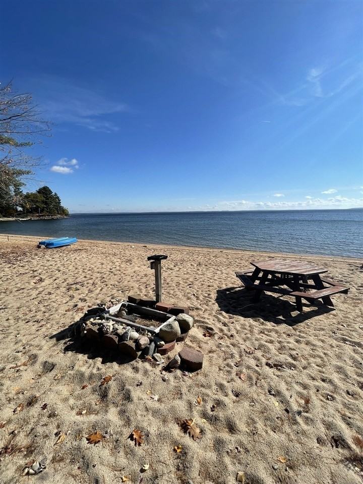 773 Sebago Rd #1255644P - Photo 5 of 26