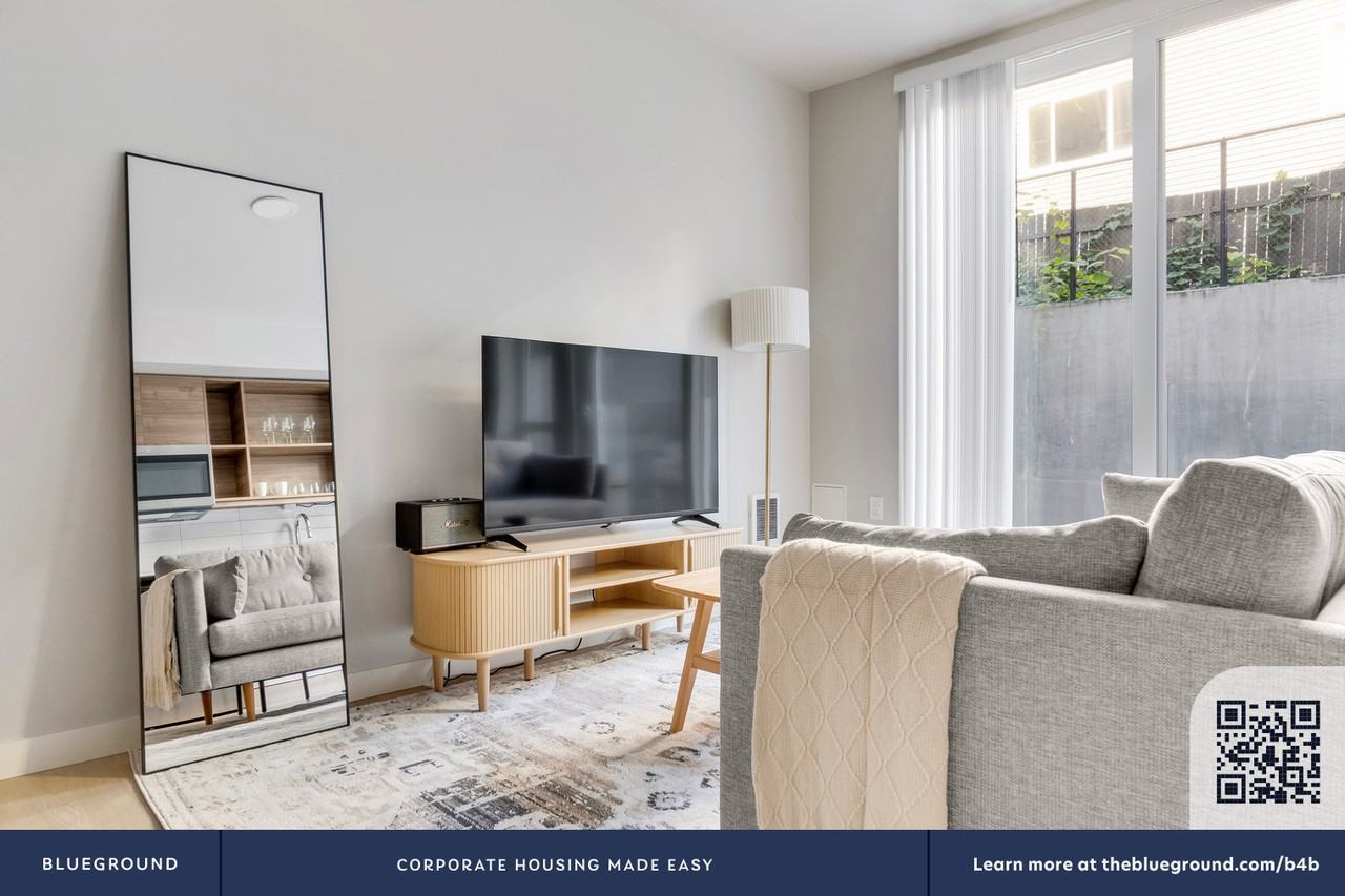 2222 15th Ave W #938 - Photo 6 of 31