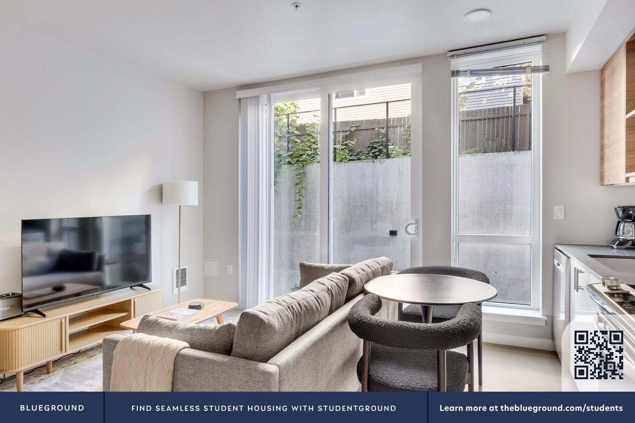 2222 15th Ave W #938 - Photo 7 of 31