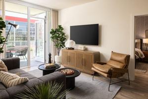 featured image of 240 S Taaffe St