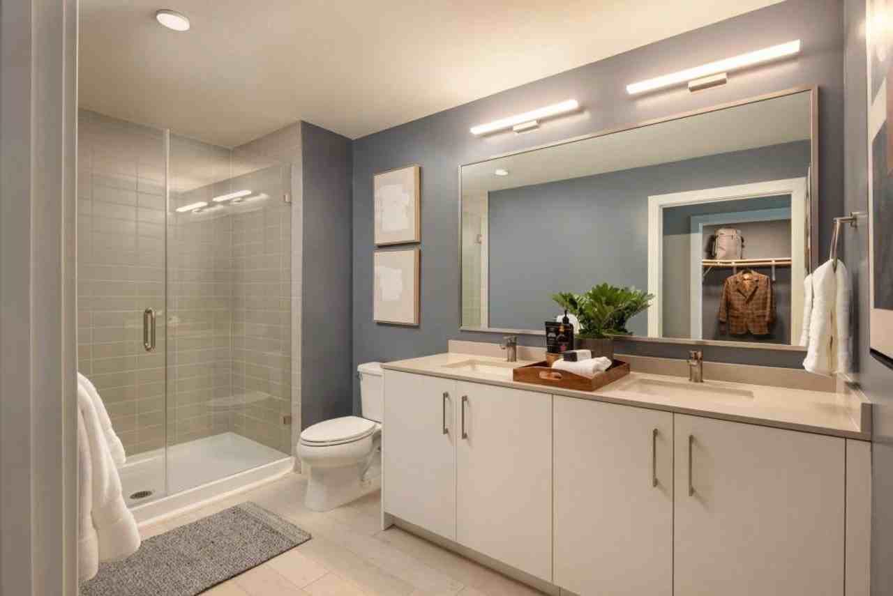 240 South Taaffe Street - Photo 7 of 25