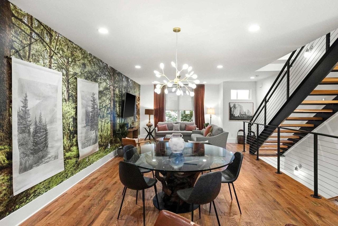 776 E Argyle Ave #1312347P - Photo 2 of 46