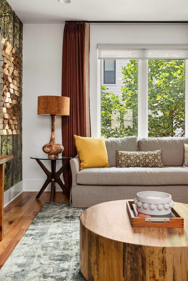 776 E Argyle Ave #1312347P - Photo 5 of 46