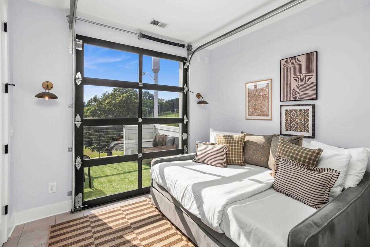 1712 8th Ave S #1312411P - Photo 4 of 46