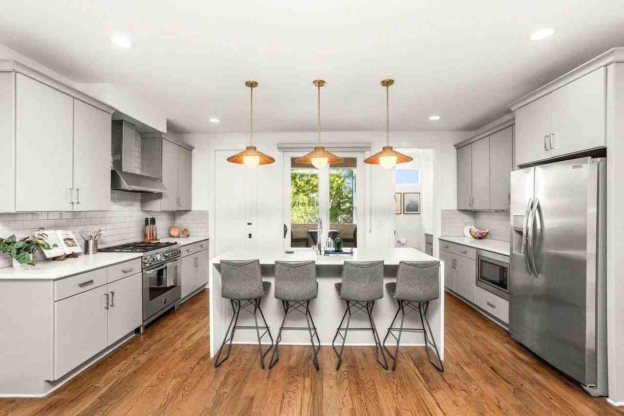 1710 8th Ave S #1312332P - Photo 6 of 44