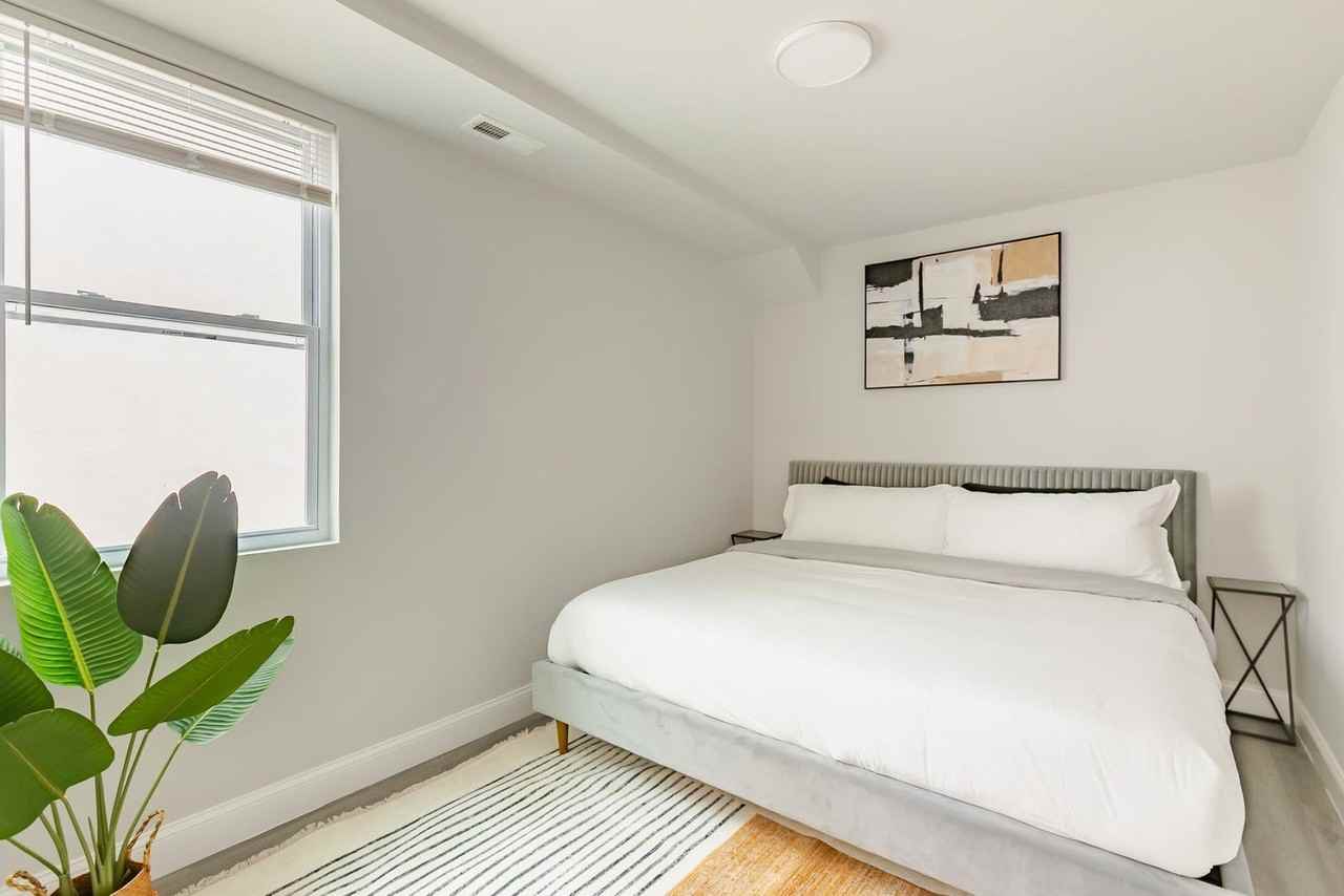 1418 South 9th Street - Photo 4 of 34