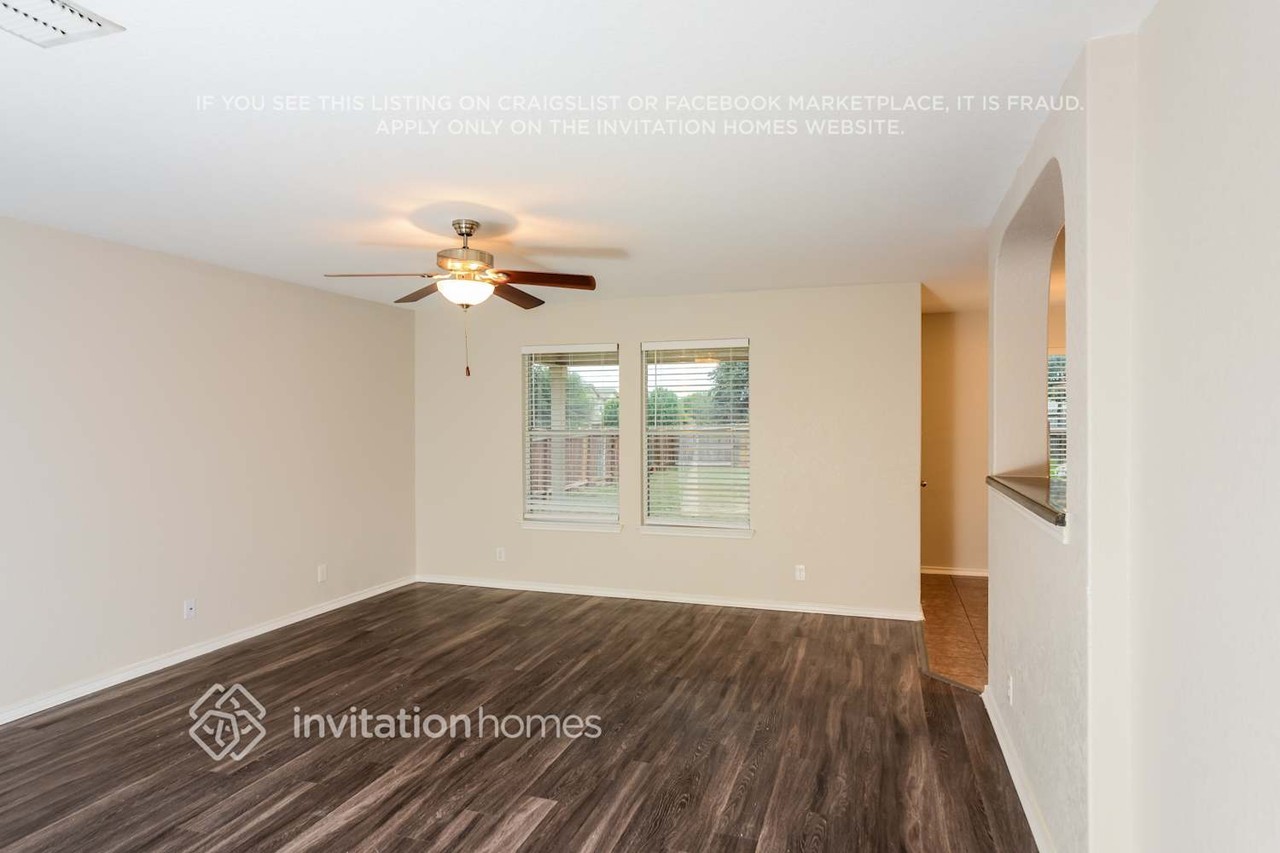 559 Red Quill Nest - Photo 3 of 15